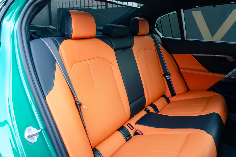 Продам BMW M5 Hybrid MXdrive 2024 года в Киеве