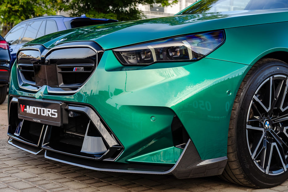 Продам BMW M5 Hybrid MXdrive 2024 года в Киеве