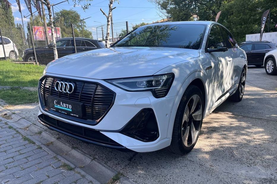 Продам Audi E-Tron 2020 года в Черновцах