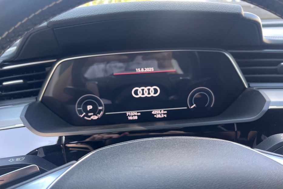 Продам Audi E-Tron 2020 года в Черновцах
