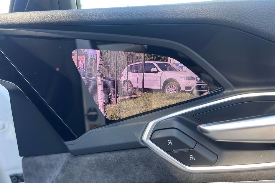 Продам Audi E-Tron 2020 года в Черновцах