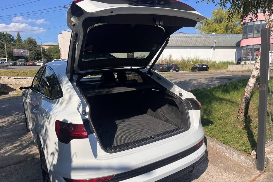Продам Audi E-Tron 2020 года в Черновцах