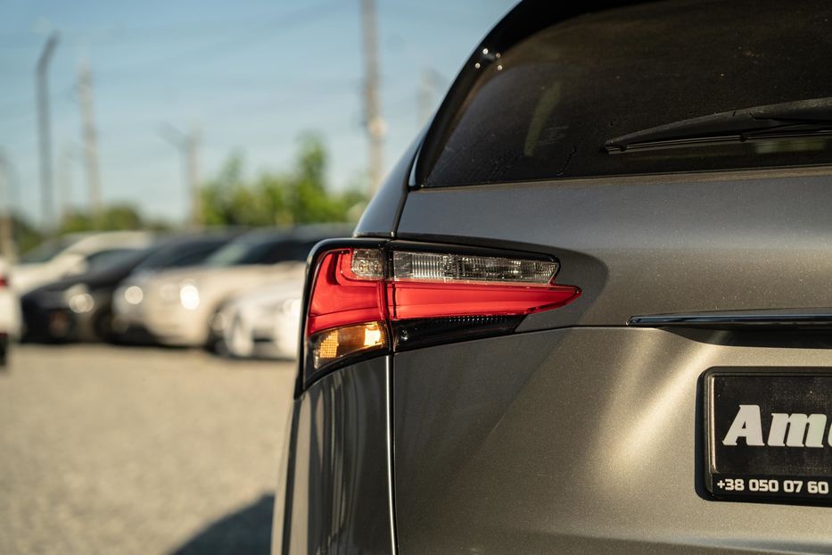 Продам Lexus NX 200 t 2017 года в Черновцах