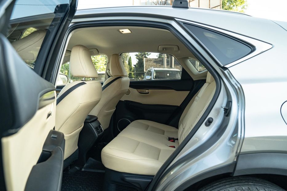 Продам Lexus NX 200 t 2017 года в Черновцах