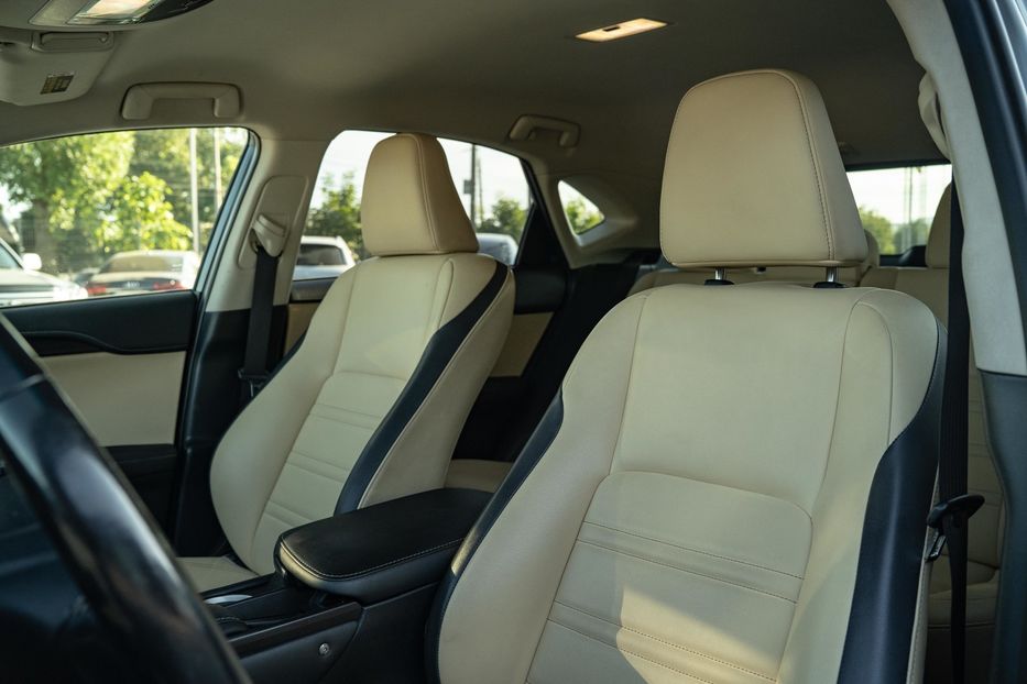 Продам Lexus NX 200 t 2017 года в Черновцах