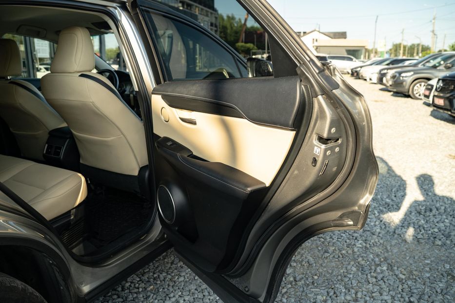 Продам Lexus NX 200 t 2017 года в Черновцах