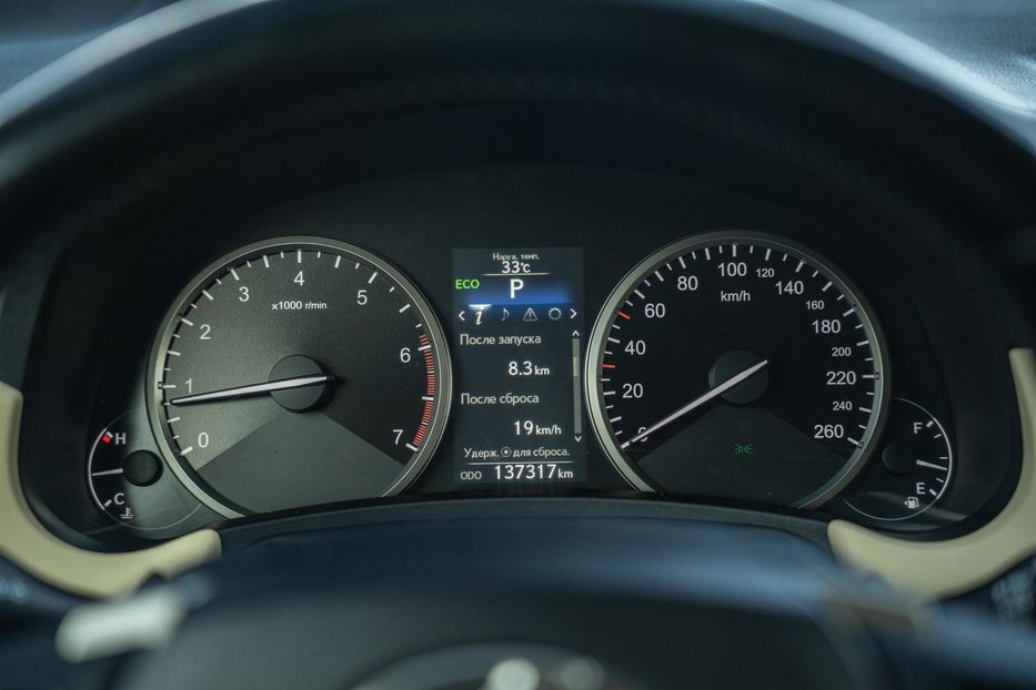 Продам Lexus NX 200 t 2017 года в Черновцах