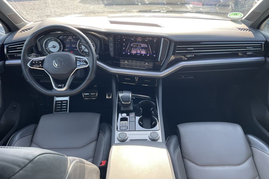 Продам Volkswagen Touareg 2021 года в Львове