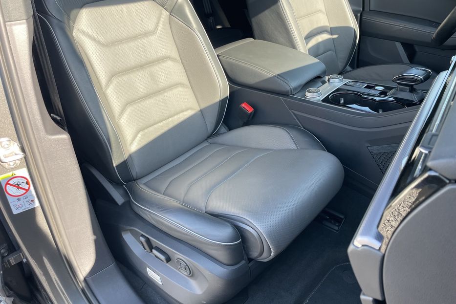Продам Volkswagen Touareg 2021 года в Львове