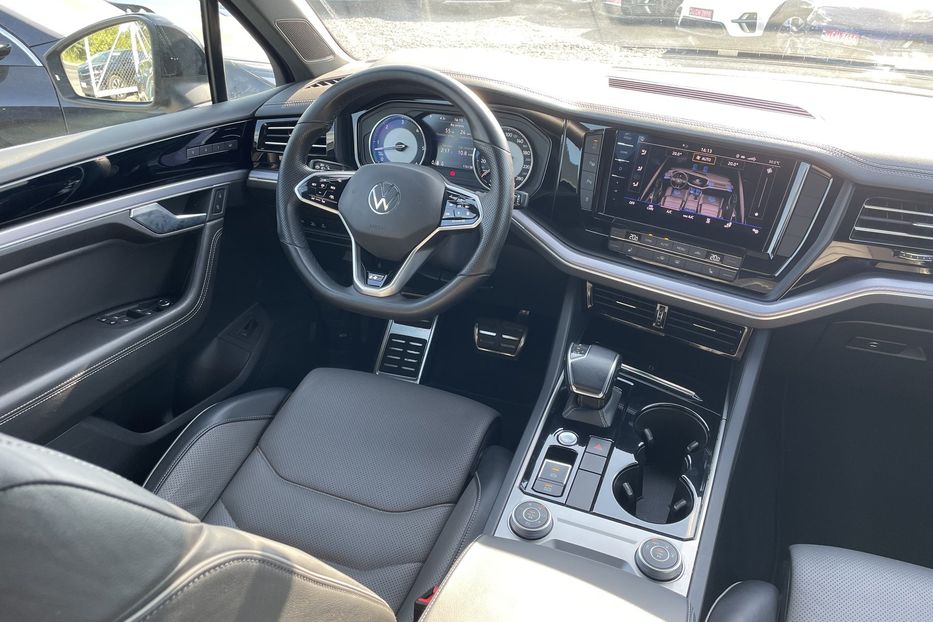 Продам Volkswagen Touareg 2021 года в Львове
