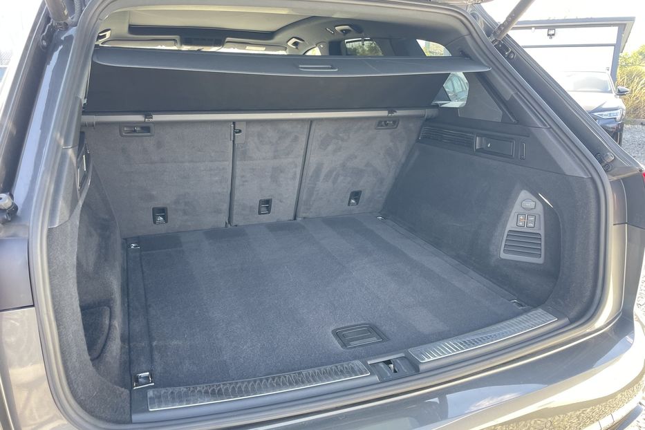 Продам Volkswagen Touareg 2021 года в Львове