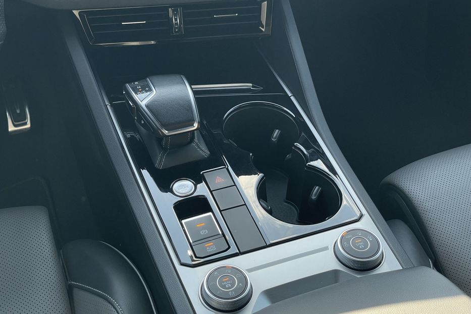 Продам Volkswagen Touareg 2021 года в Львове