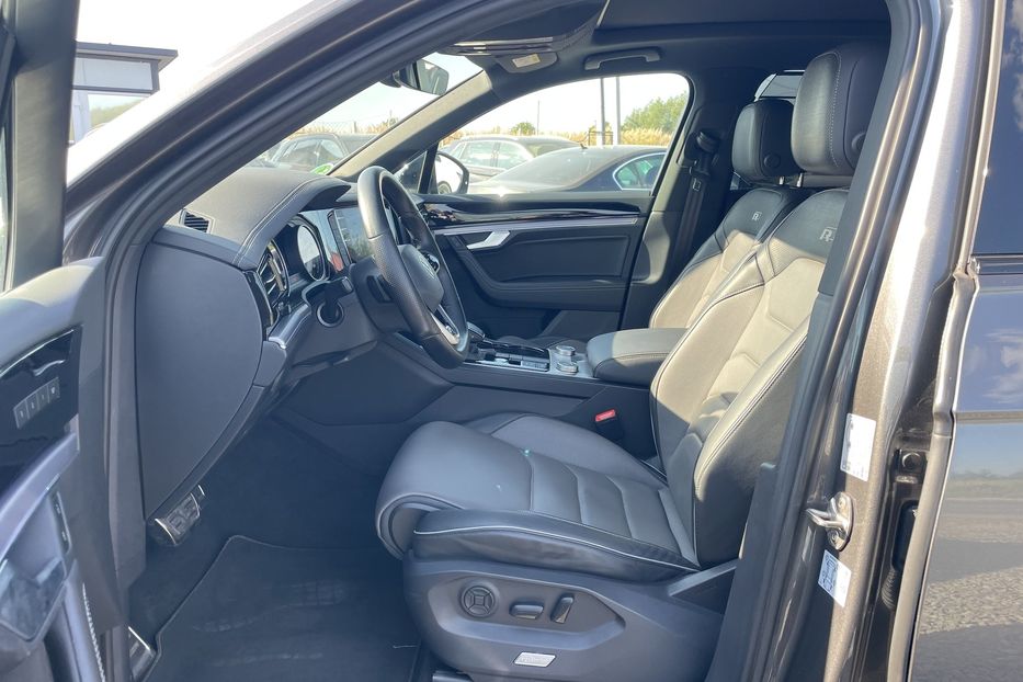 Продам Volkswagen Touareg 2021 года в Львове