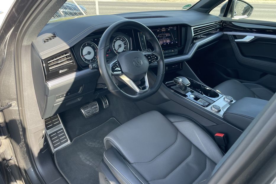 Продам Volkswagen Touareg 2021 года в Львове