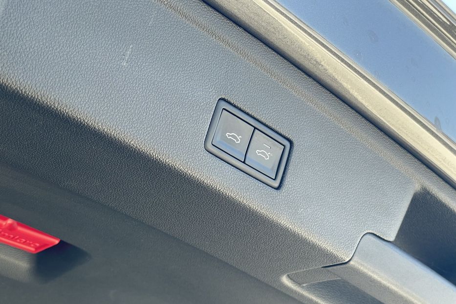 Продам Volkswagen Touareg 2021 года в Львове