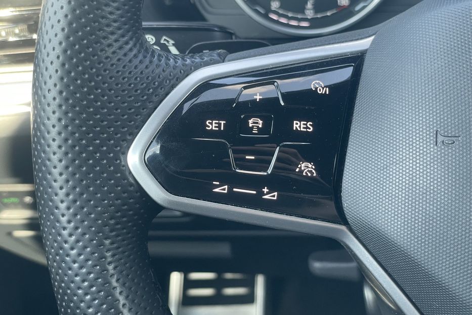 Продам Volkswagen Touareg 2021 года в Львове