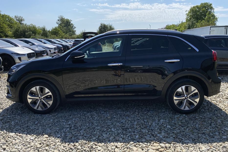 Продам Kia Niro 64 кВт Макс. комплектація 2020 года в Львове