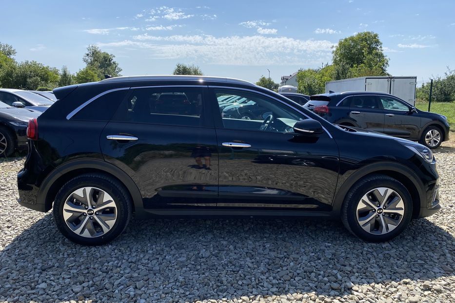 Продам Kia Niro 64 кВт Макс. комплектація 2020 года в Львове