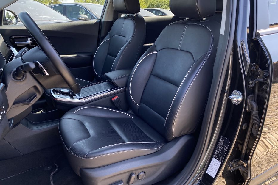 Продам Kia Niro 64 кВт Макс. комплектація 2020 года в Львове