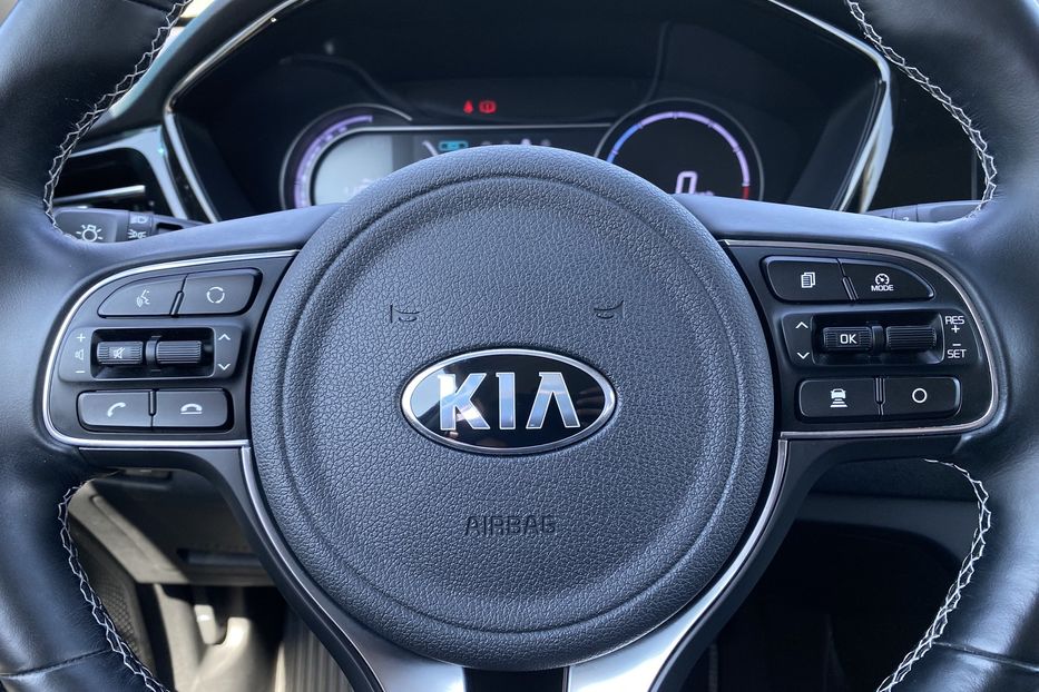 Продам Kia Niro 64 кВт Макс. комплектація 2020 года в Львове