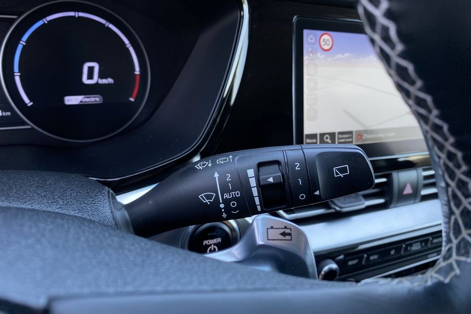 Продам Kia Niro 64 кВт Макс. комплектація 2020 года в Львове