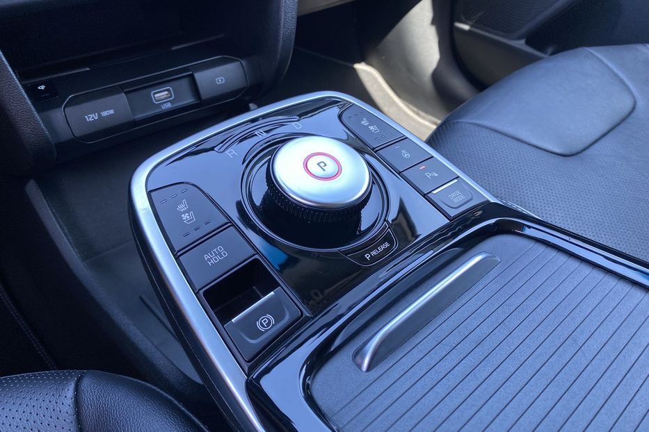 Продам Kia Niro 64 кВт Макс. комплектація 2020 года в Львове
