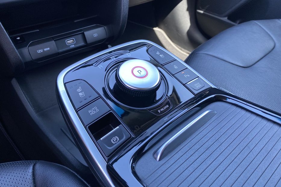 Продам Kia Niro 64 кВт Макс. комплектація 2020 года в Львове