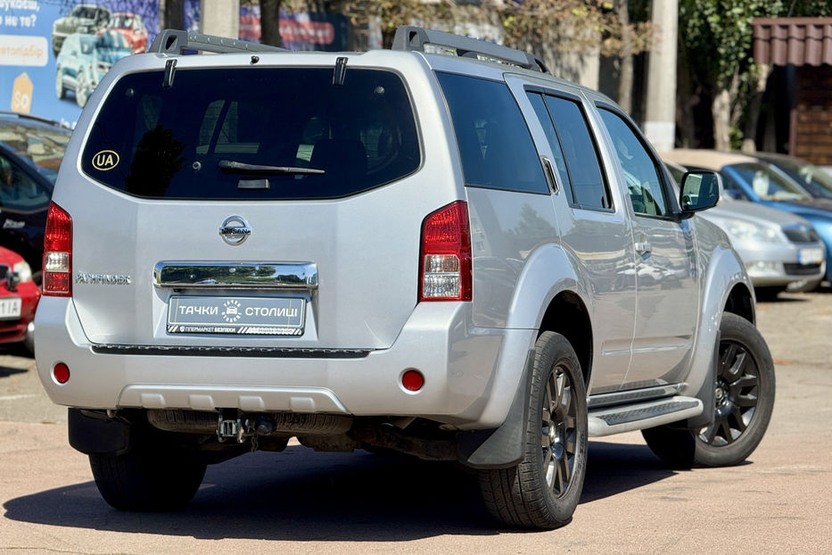 Продам Nissan Pathfinder 2013 года в Киеве