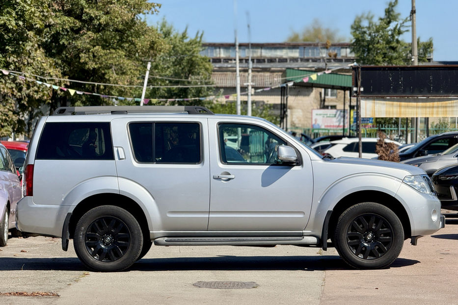 Продам Nissan Pathfinder 2013 года в Киеве