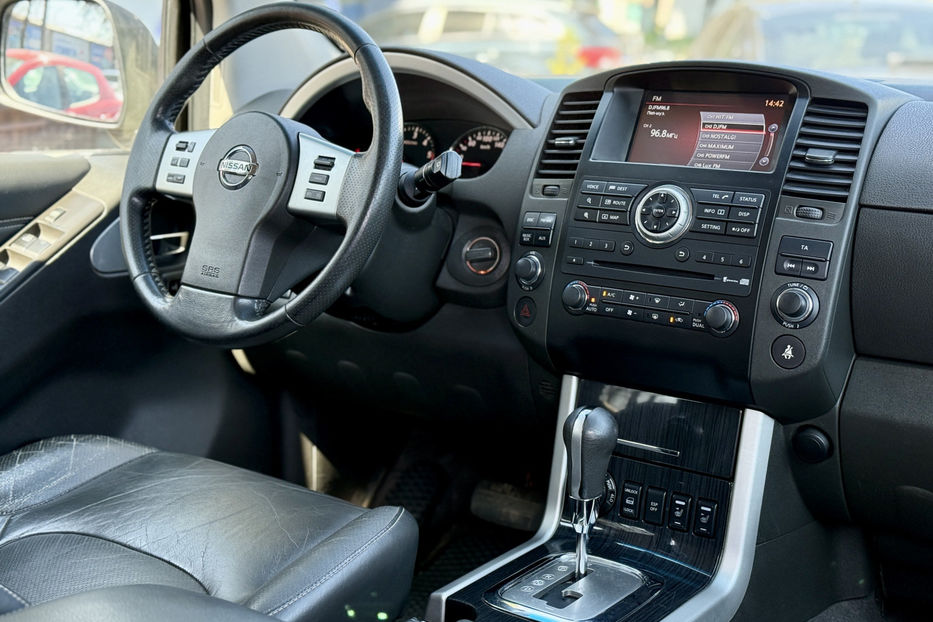 Продам Nissan Pathfinder 2013 года в Киеве