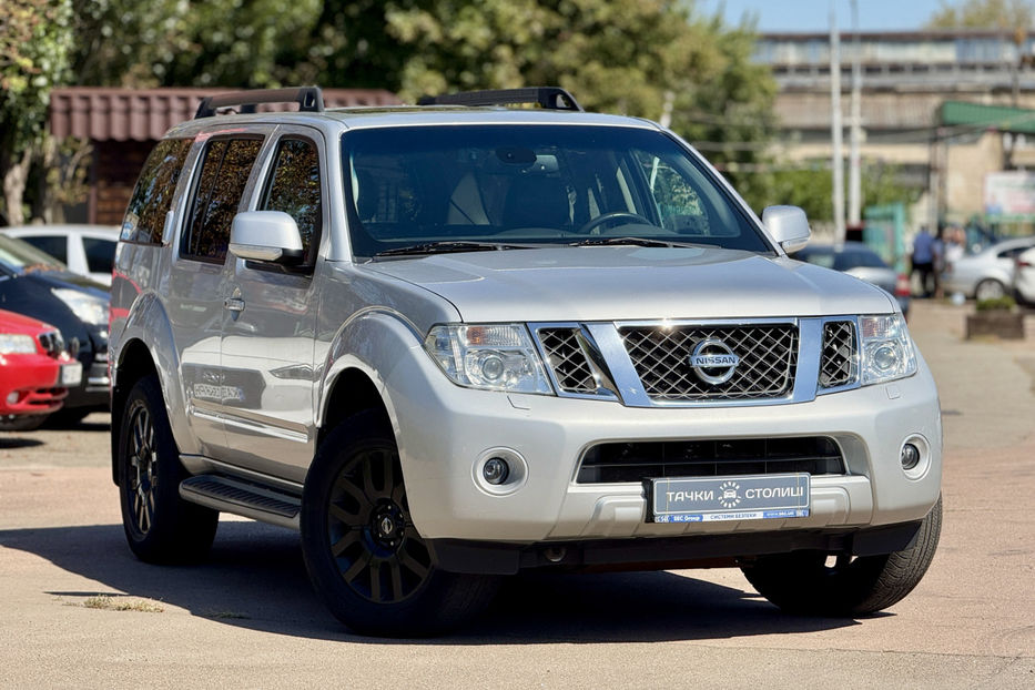 Продам Nissan Pathfinder 2013 года в Киеве