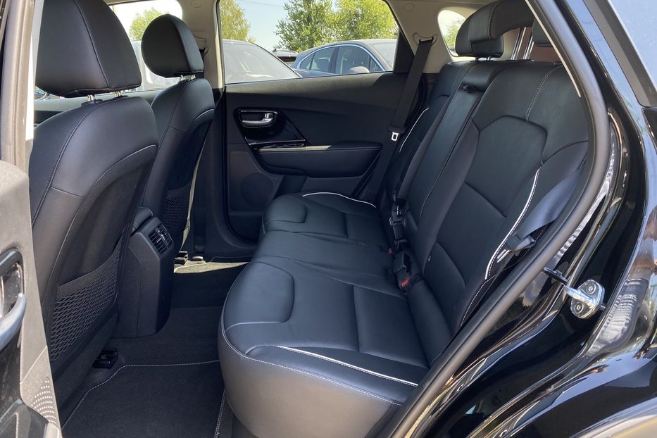 Продам Kia Niro 64 кВт Макс. комплектація 2020 года в Львове