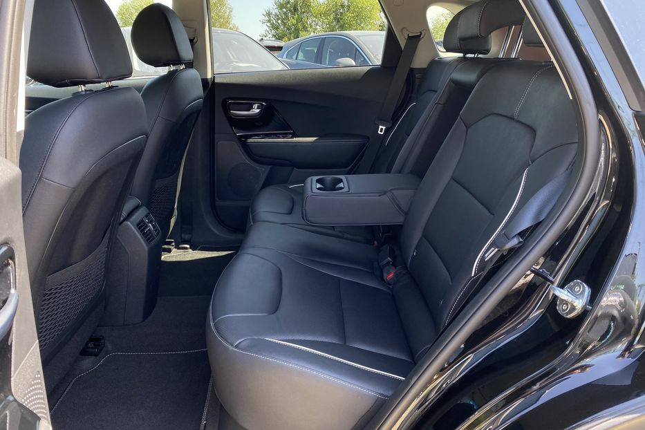 Продам Kia Niro 64 кВт Макс. комплектація 2020 года в Львове