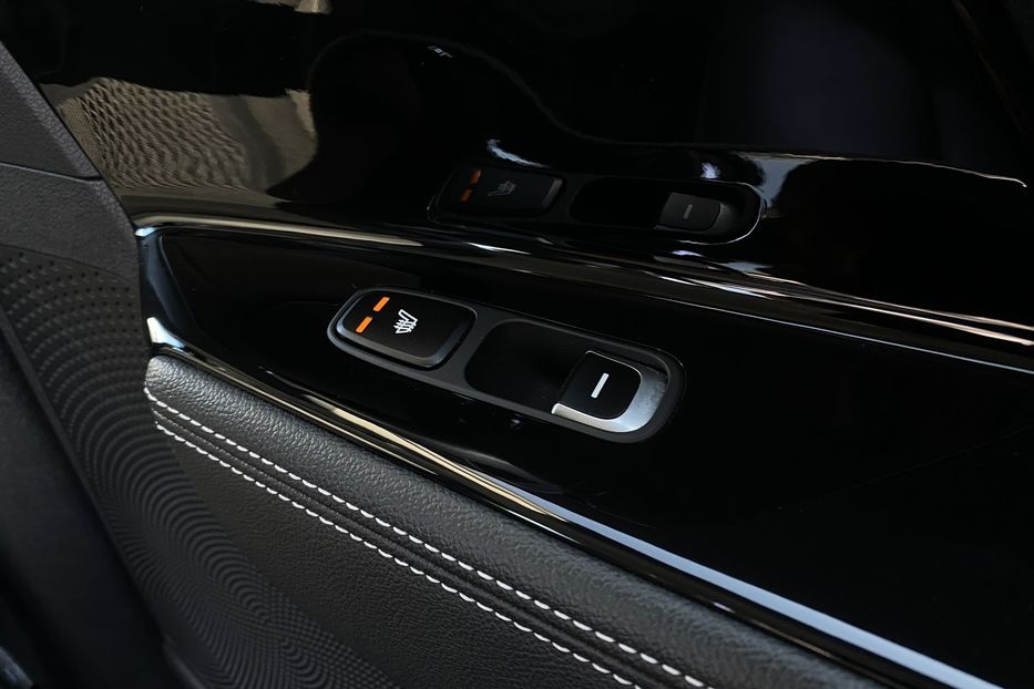 Продам Kia Niro 64 кВт Макс. комплектація 2020 года в Львове