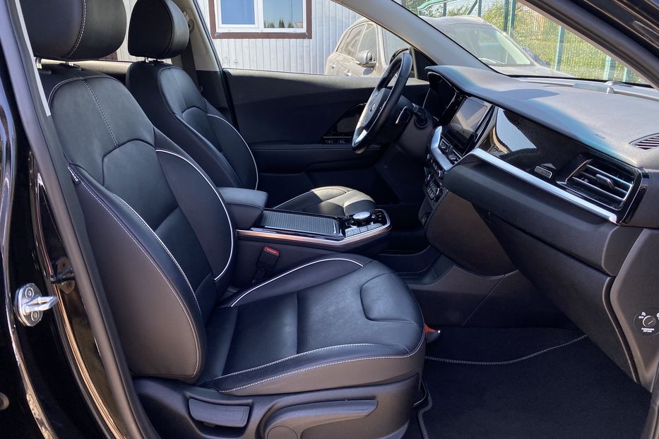 Продам Kia Niro 64 кВт Макс. комплектація 2020 года в Львове