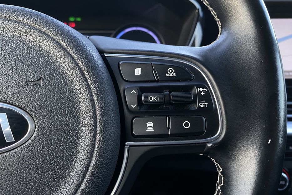 Продам Kia Niro 64 кВт Макс. комплектація 2020 года в Львове