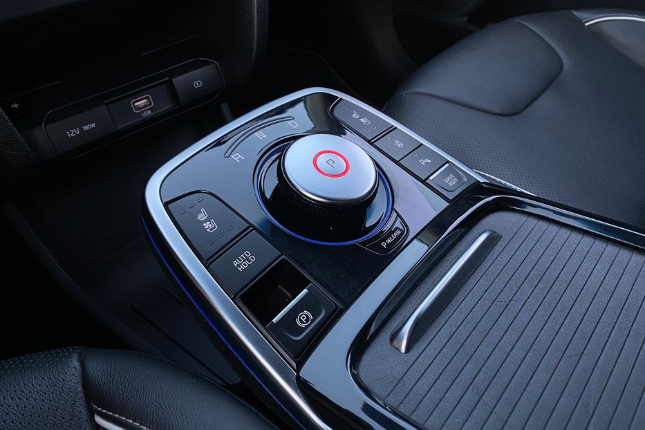 Продам Kia Niro 64 кВт Макс. комплектація 2020 года в Львове