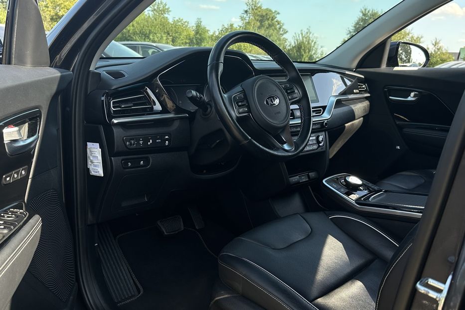 Продам Kia Niro  64 кВт Макс. комплектація 2020 года в Львове