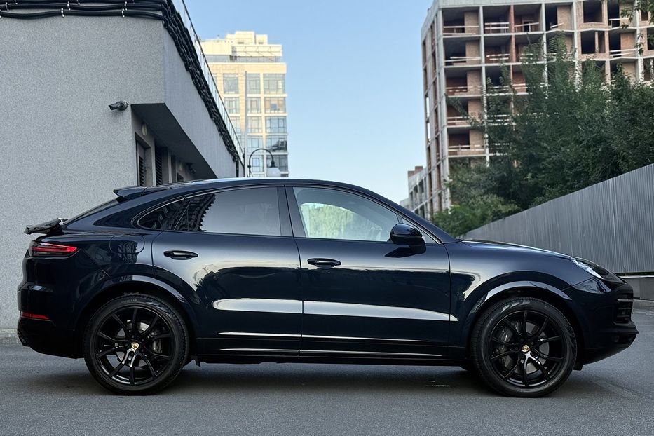 Продам Porsche Cayenne COUPE 2023 года в Киеве