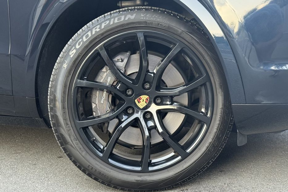 Продам Porsche Cayenne COUPE 2023 года в Киеве