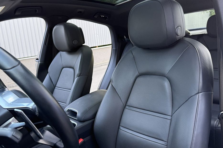 Продам Porsche Cayenne COUPE 2023 года в Киеве