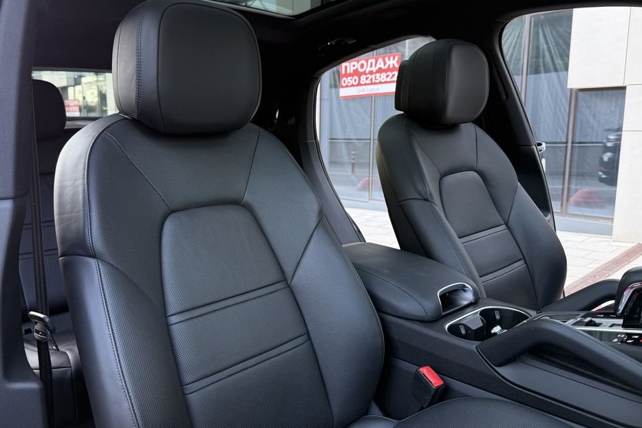 Продам Porsche Cayenne COUPE 2023 года в Киеве