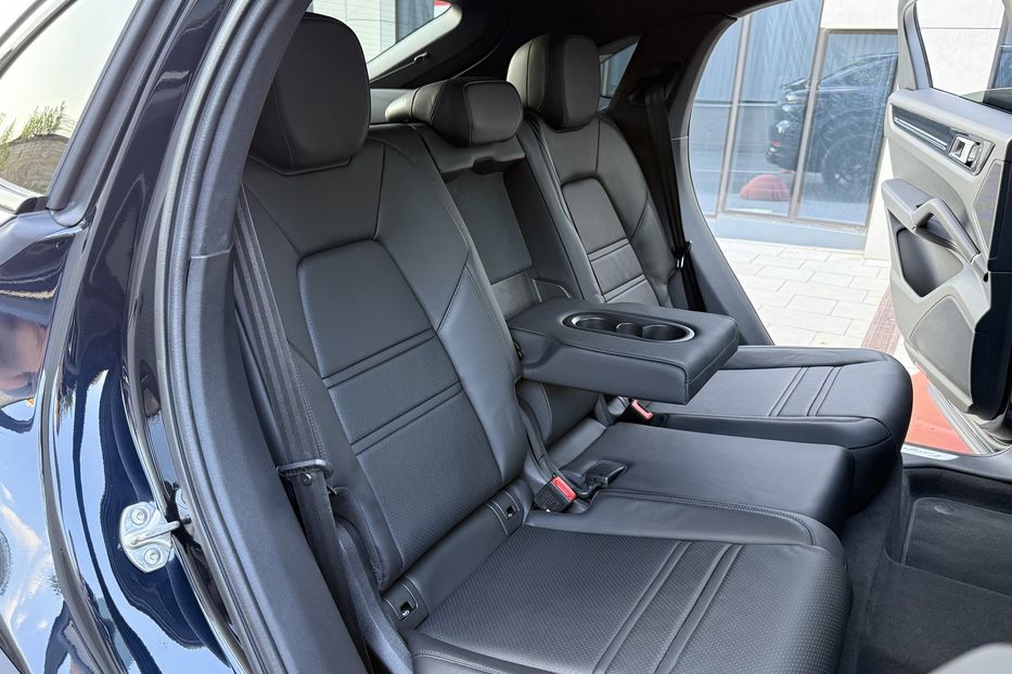 Продам Porsche Cayenne COUPE 2023 года в Киеве