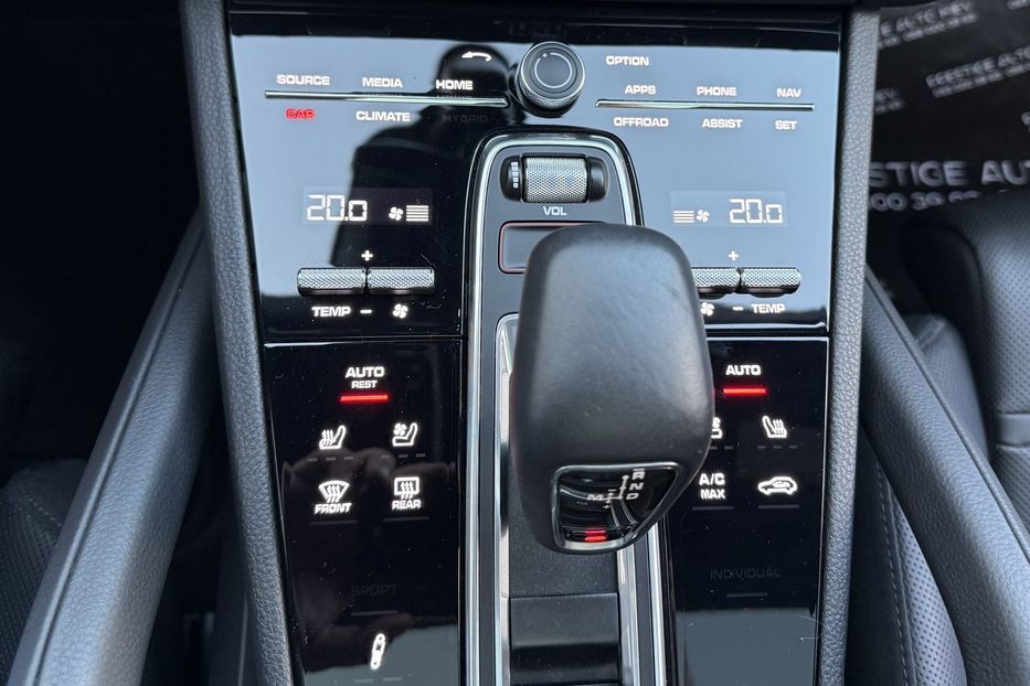 Продам Porsche Cayenne COUPE 2023 года в Киеве