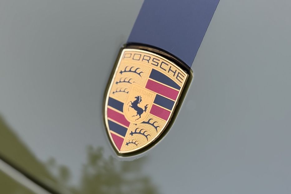 Продам Porsche Panamera 4 E-Hybrid 2021 года в Киеве