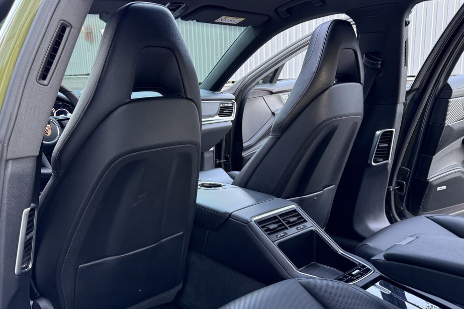Продам Porsche Panamera 4 E-Hybrid 2021 года в Киеве