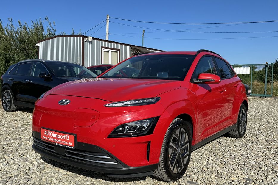 Продам Hyundai Kona 64кВтСліпізониПдгрівсиднькерма 2022 года в Львове