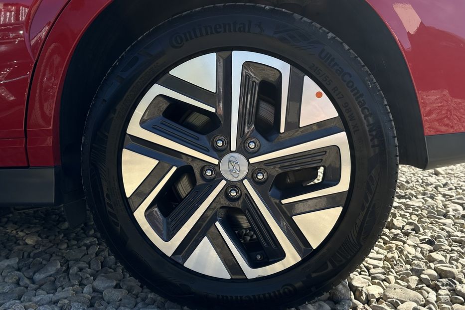 Продам Hyundai Kona 64кВтСліпізониПдгрівсиднькерма 2022 года в Львове