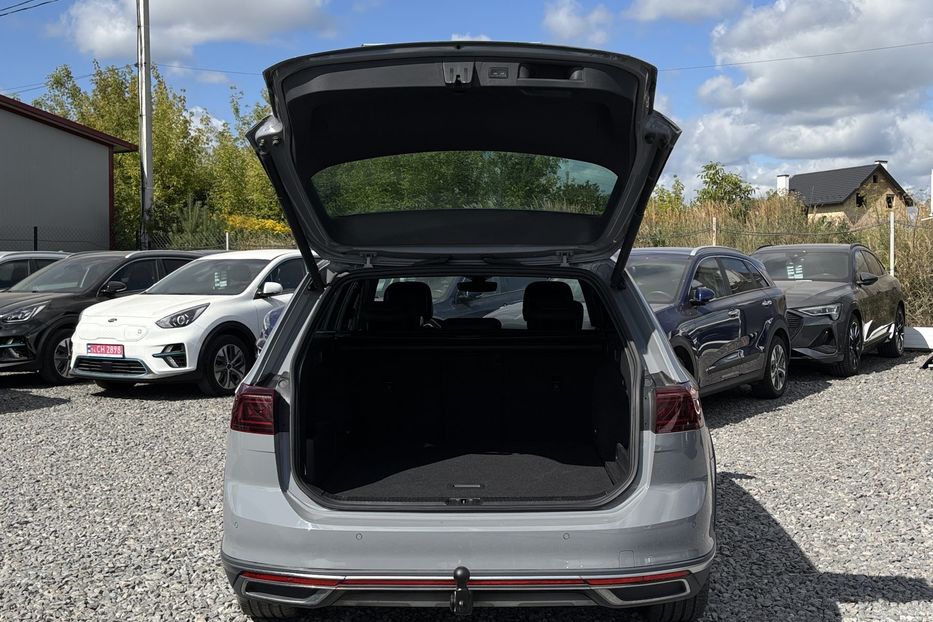 Продам Volkswagen Passat Alltrack 2.0диз147квт 4х4  2022 года в Львове