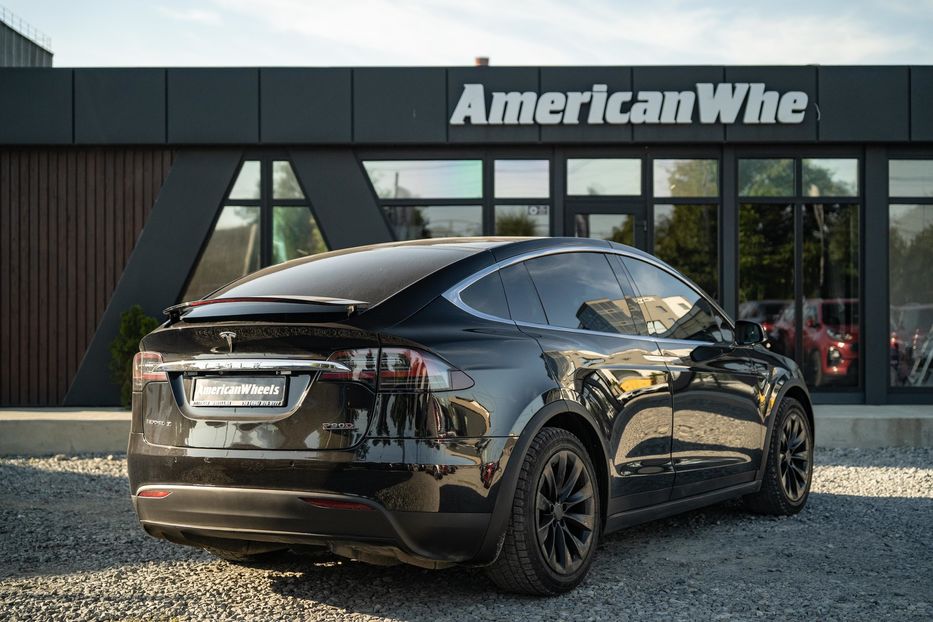 Продам Tesla Model X P90D 2016 года в Черновцах
